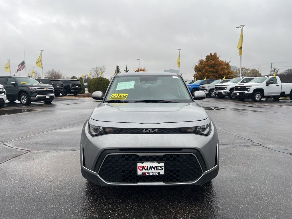 Used 2023 Kia Soul LX w/ Option Group 015 image 2