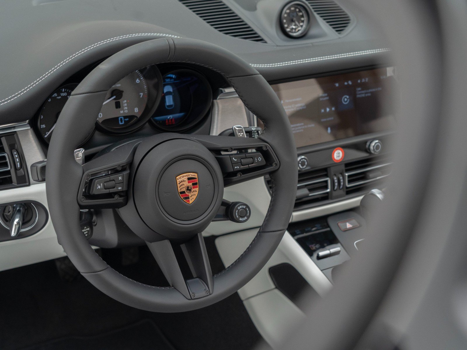 New 2026 Porsche Macan S AWD/4WD image 20