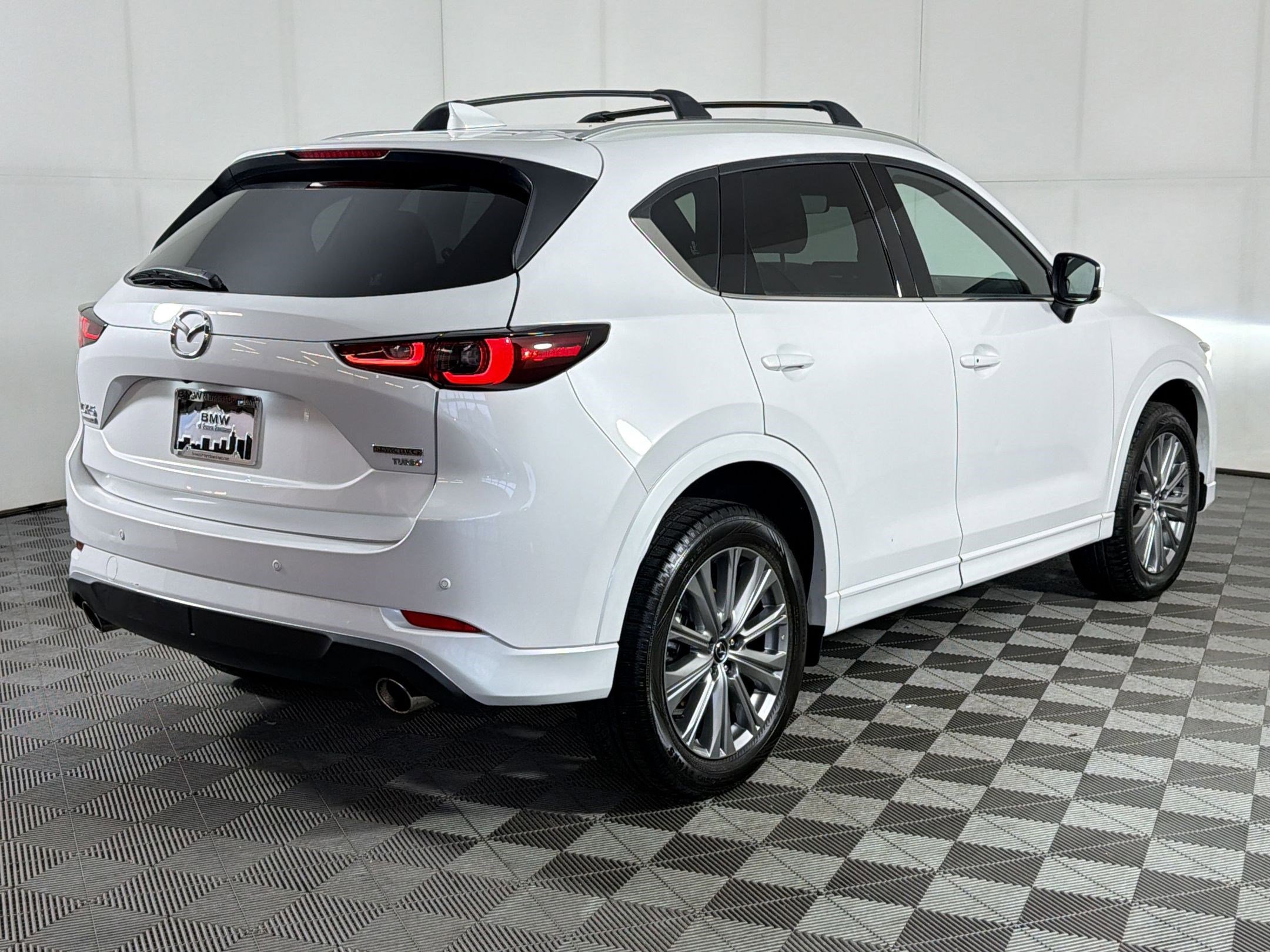 Used 2023 MAZDA CX-5 Signature image 9