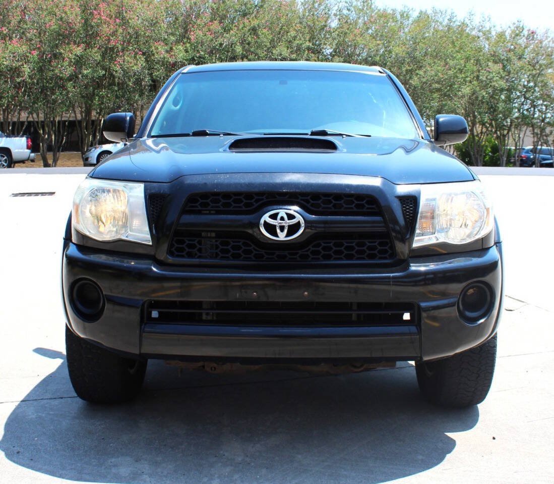 Used 2011 Toyota Tacoma PreRunner w/ TRD Sport Pkg RWD image 5