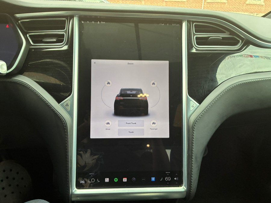 Used 2018 Tesla Model X 75D AWD/4WD image 22