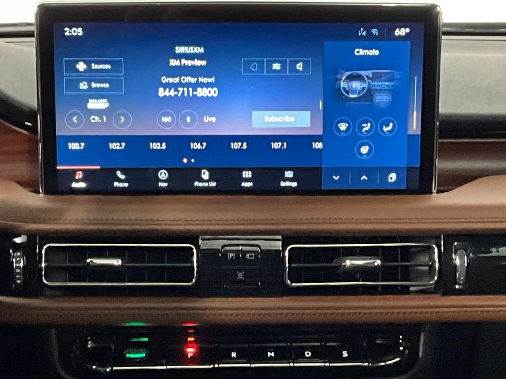 Used 2023 Lincoln Nautilus Reserve w/ Equipment Group 201A image 11