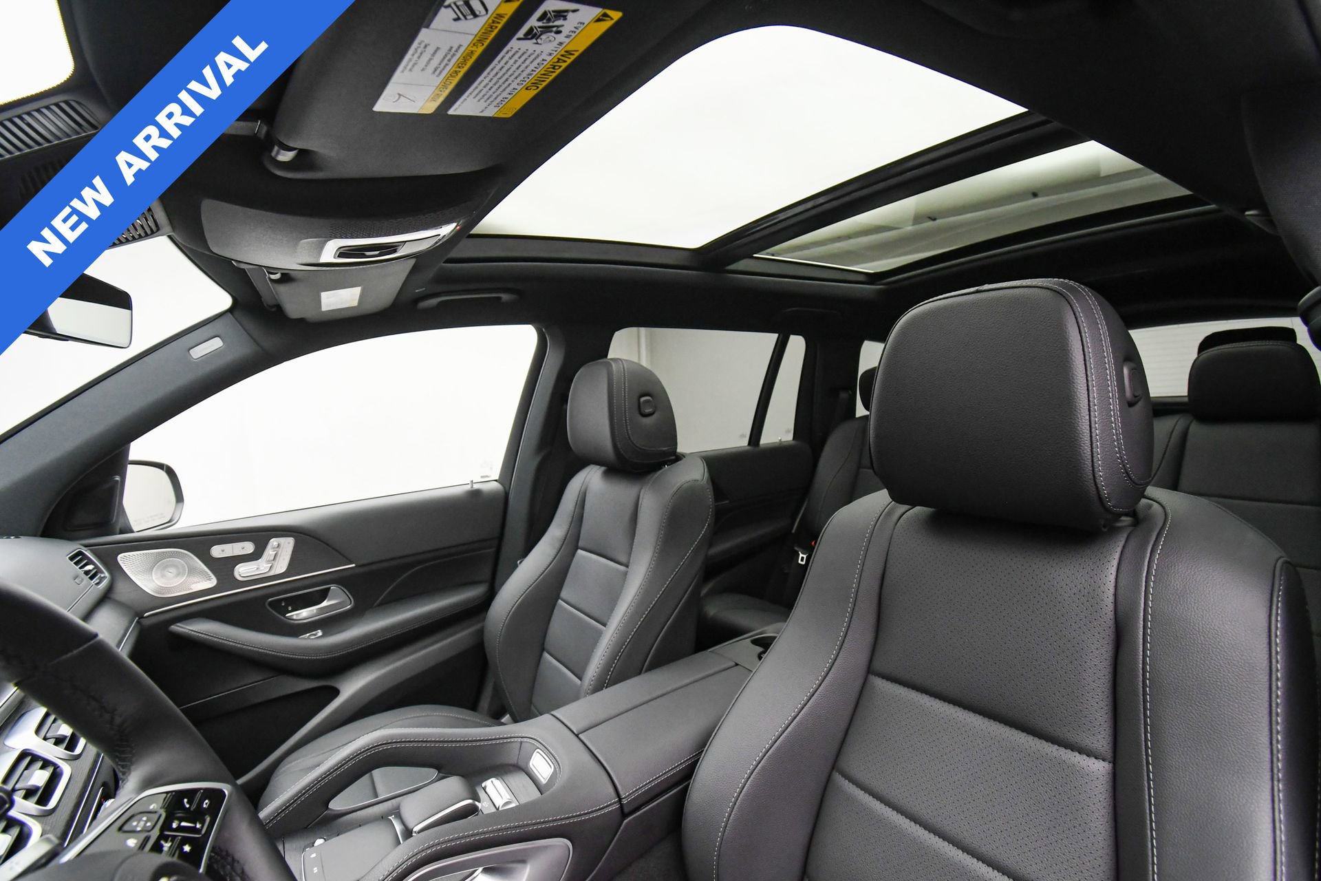 Used 2025 Mercedes-Benz GLS 450 4MATIC image 53