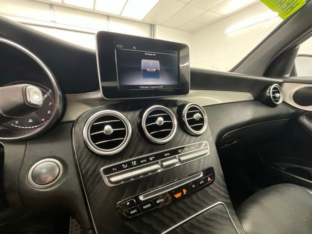 Used 2019 Mercedes-Benz GLC 300 w/ AMG Line image 9