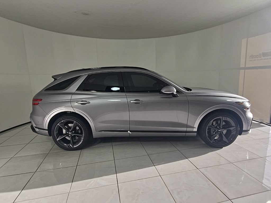 New 2026 Genesis GV70 2.5T Sport Prestige w/ G1 Accessory Package AWD/4WD image 4