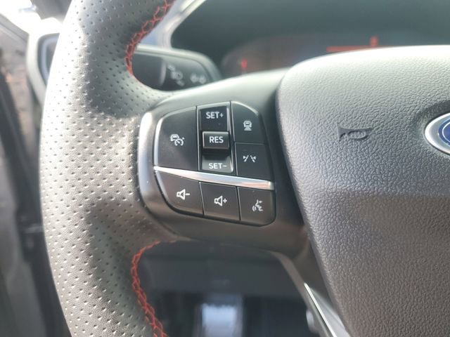 Certified 2024 Ford Escape ST-Line w/ Tech Pack #1 AWD/4WD image 16