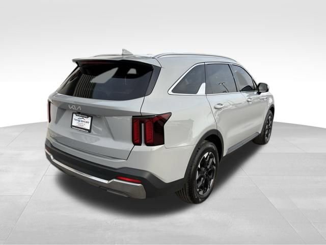 Used 2025 Kia Sorento S w/ Panoramic Sunroof Package image 2