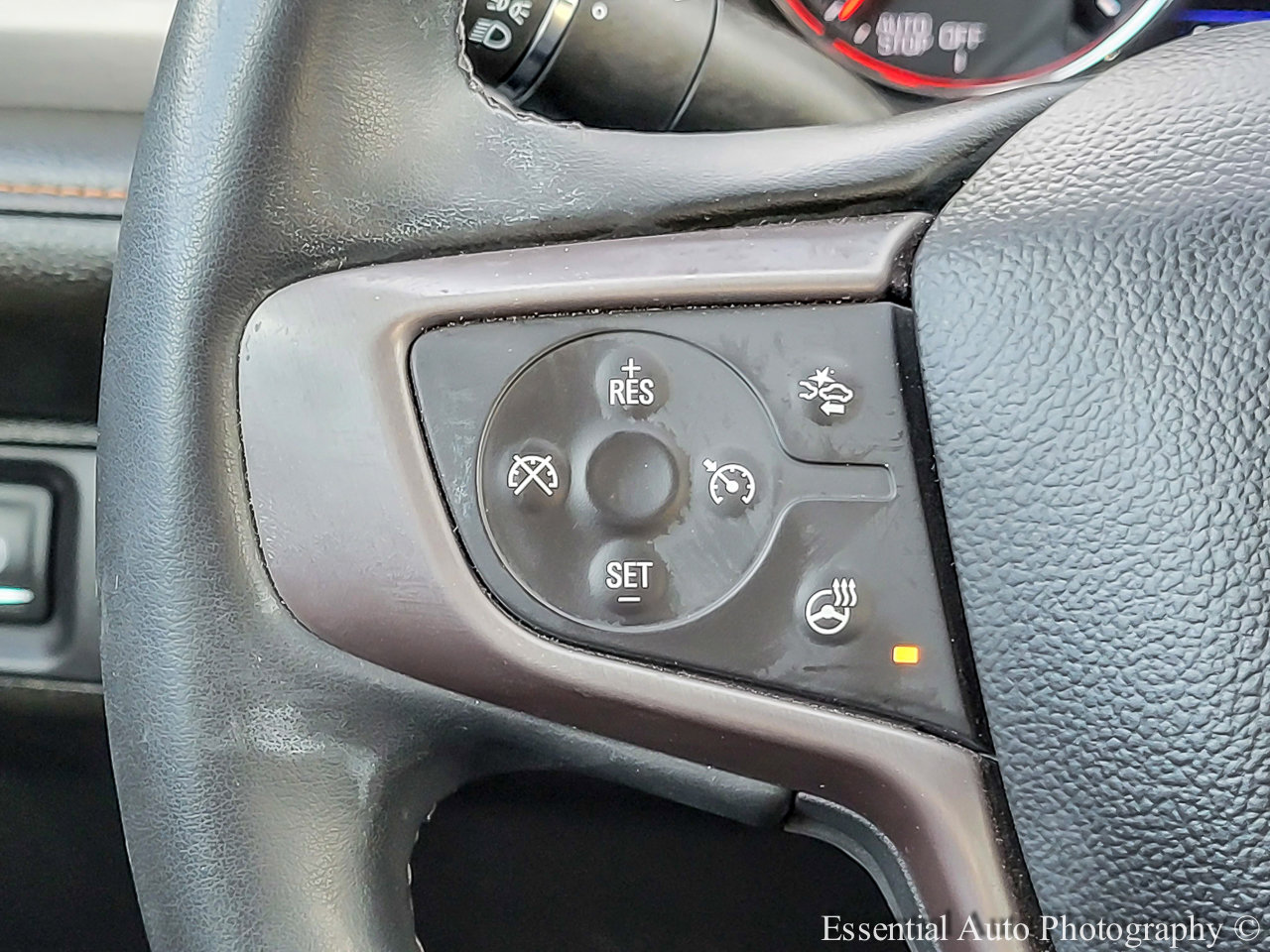 Used 2023 GMC Acadia AT4 w/ Technology Package image 15