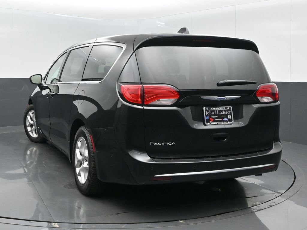 Used 2019 Chrysler Pacifica Touring Plus w/ Advanced Safetytec Group FWD image 6