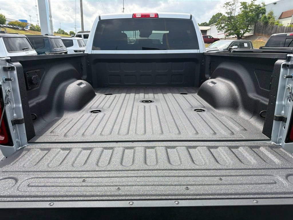 New 2026 RAM 2500 Big Horn AWD/4WD image 14