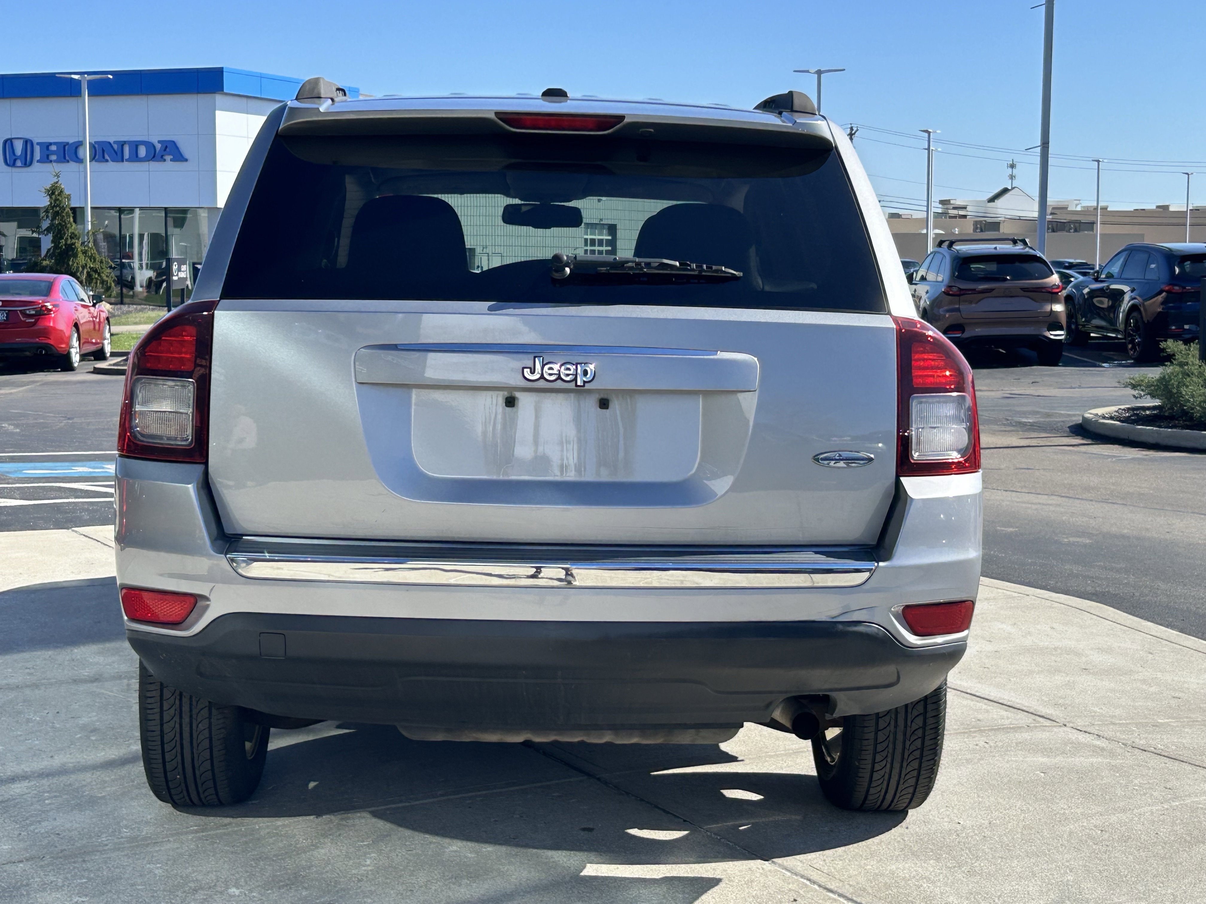 Used 2015 Jeep Compass High Altitude image 6