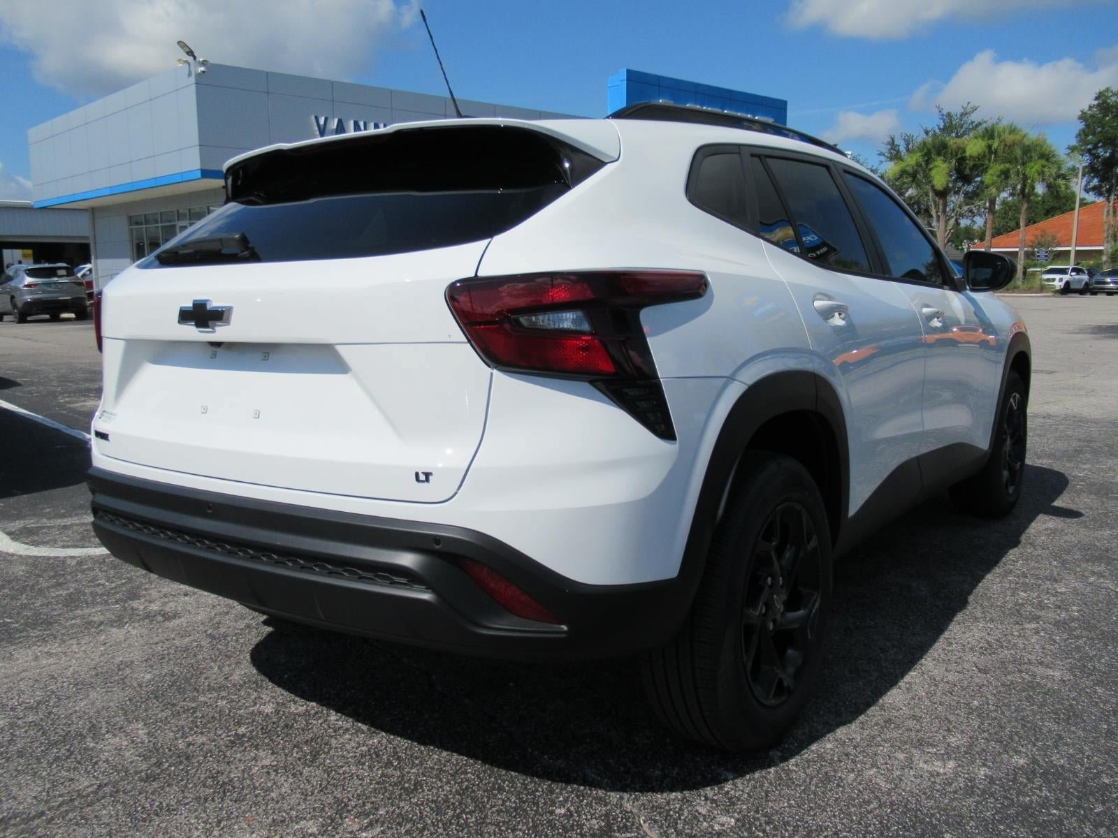 New 2026 Chevrolet Trax LT w/ Driver Confidence Package FWD image 6