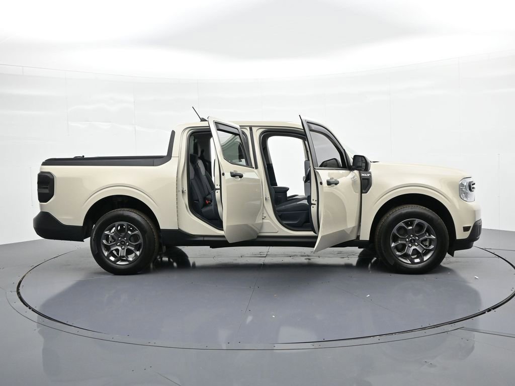 Used 2024 Ford Maverick XLT FWD image 32