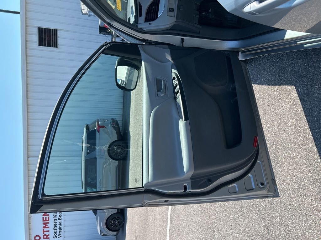 Used 2016 Toyota Sienna LE FWD image 11