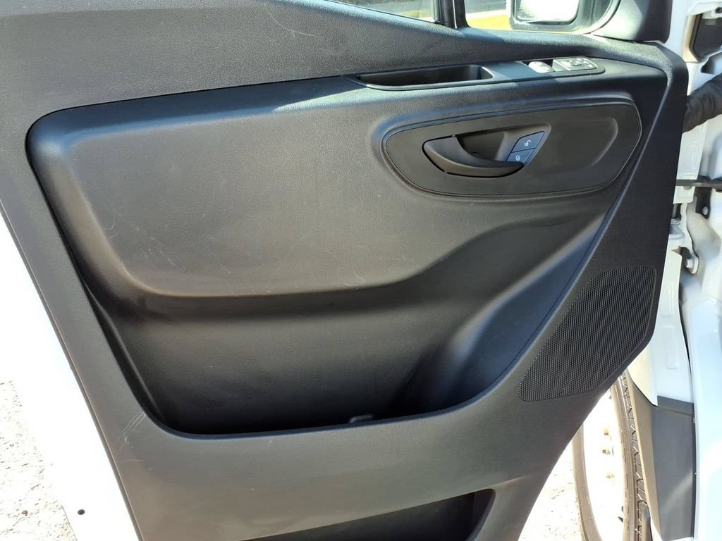 Used 2020 Mercedes-Benz Sprinter 2500 image 13