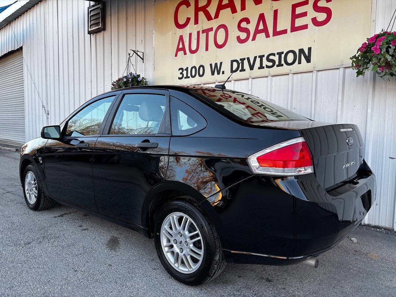Used 2010 Ford Focus SE image 6