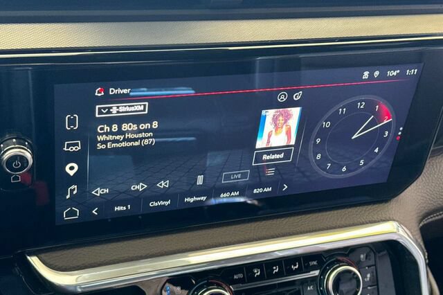 Used 2024 GMC Sierra 2500 Denali w/ Technology Package AWD/4WD image 17