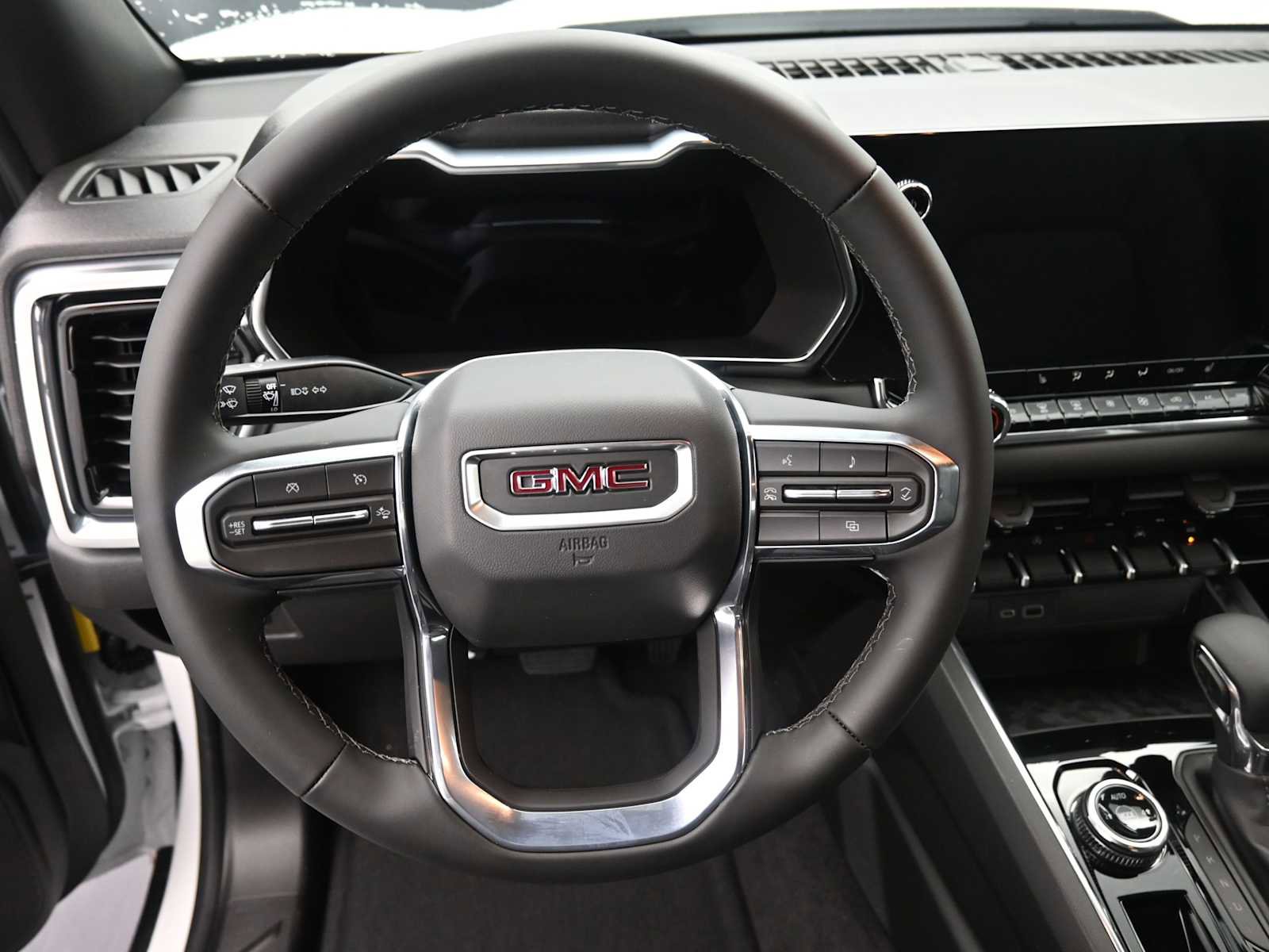 New 2026 GMC Canyon Elevation w/ Convenience Package image 12