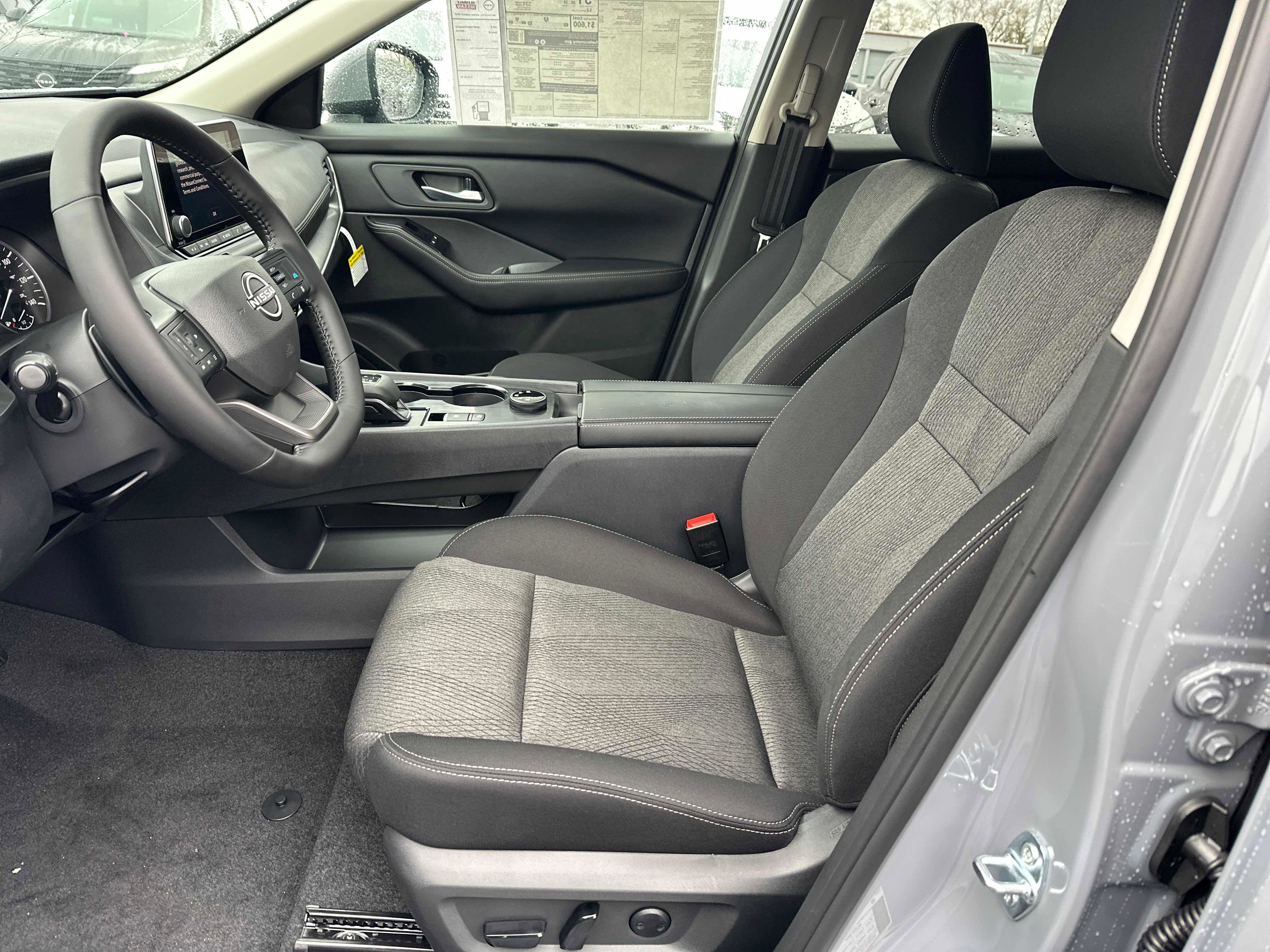 New 2026 Nissan Rogue SV w/ Cold Weather Package AWD/4WD image 23