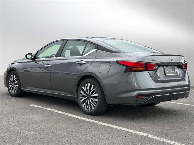Used 2024 Nissan Altima 2.5 SV image 5