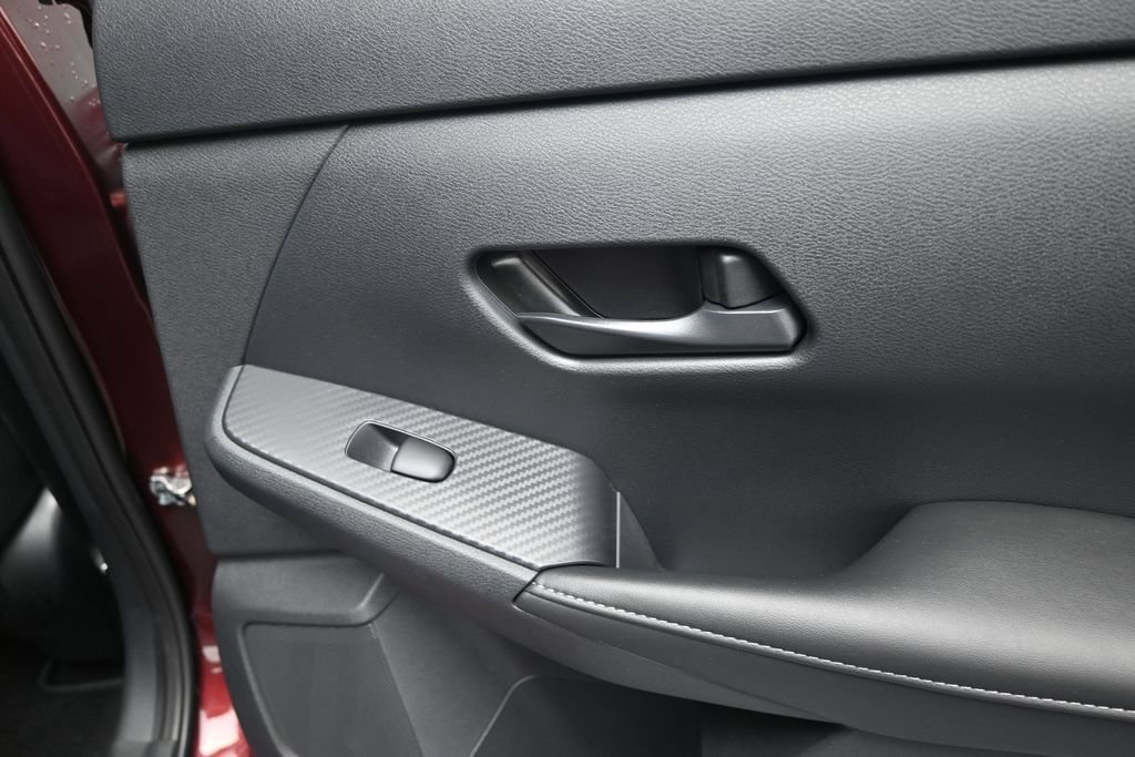 Used 2024 Nissan Sentra SV FWD image 30