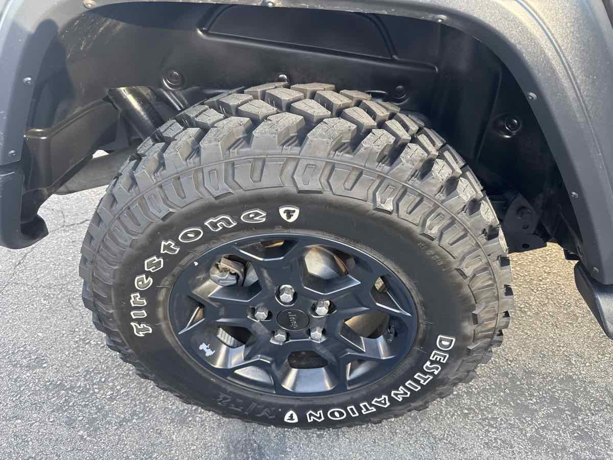 Used 2018 Jeep Wrangler Sport AWD/4WD image 11
