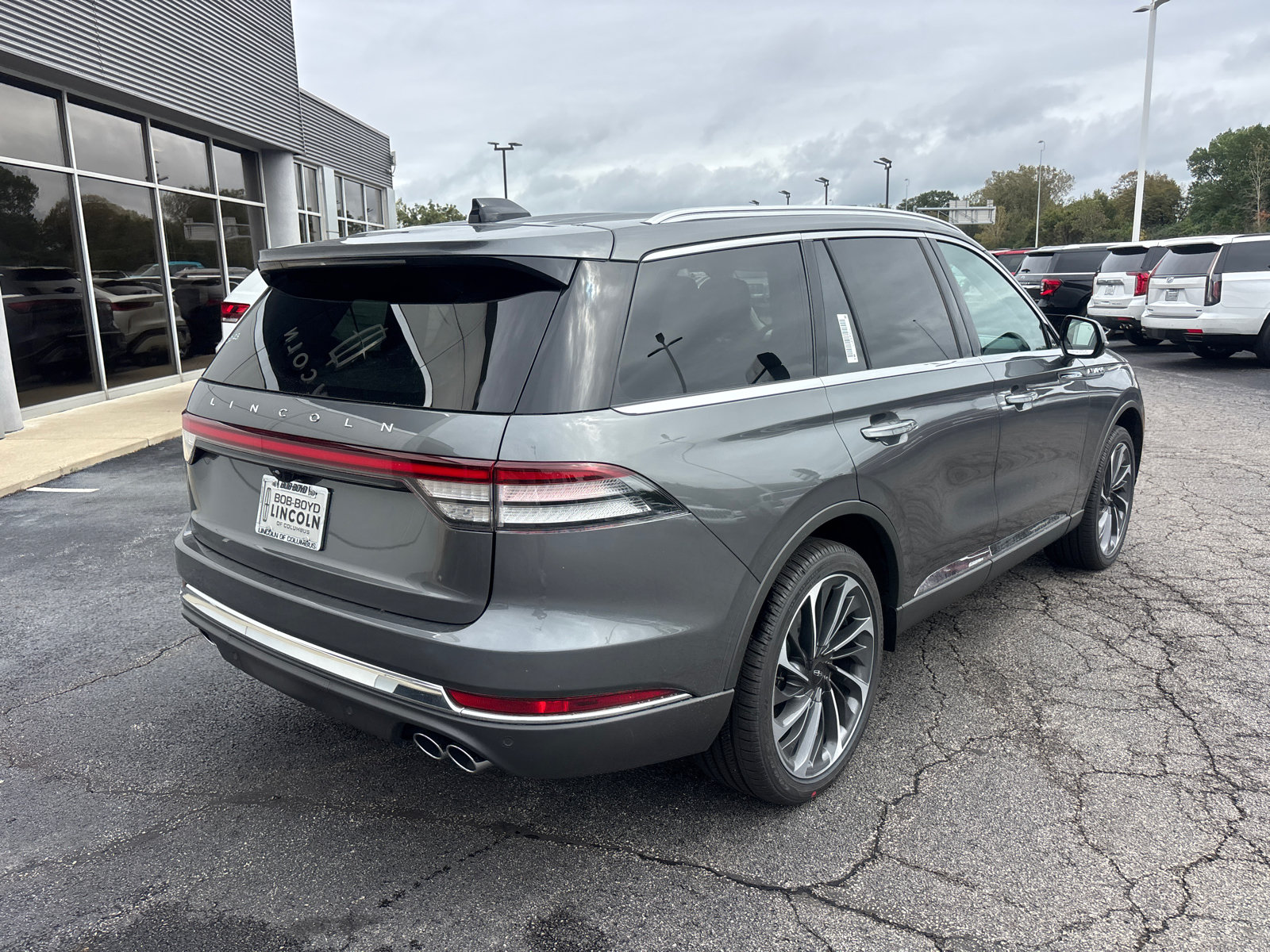 New 2027 Lincoln Aviator Reserve AWD/4WD image 7