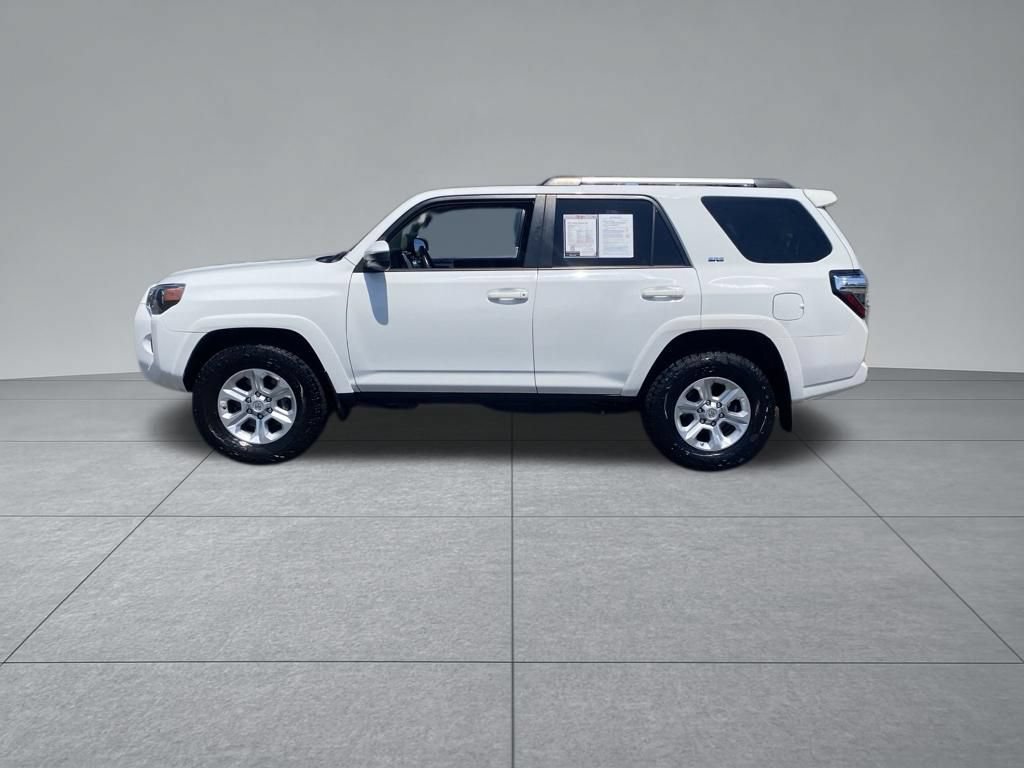 Used 2021 Toyota 4Runner SR5 AWD/4WD image 4