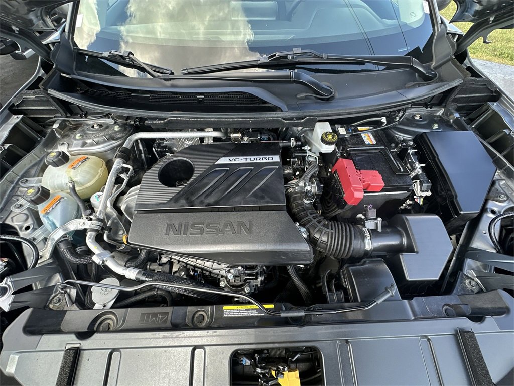Used 2025 Nissan Rogue SV image 24