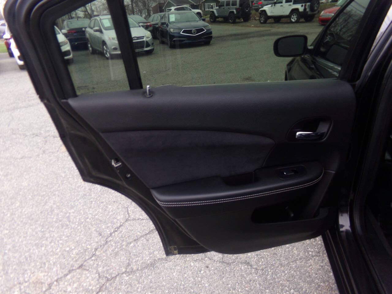Used 2014 Chrysler 200 Limited w/ Sun/Sound Group FWD image 27