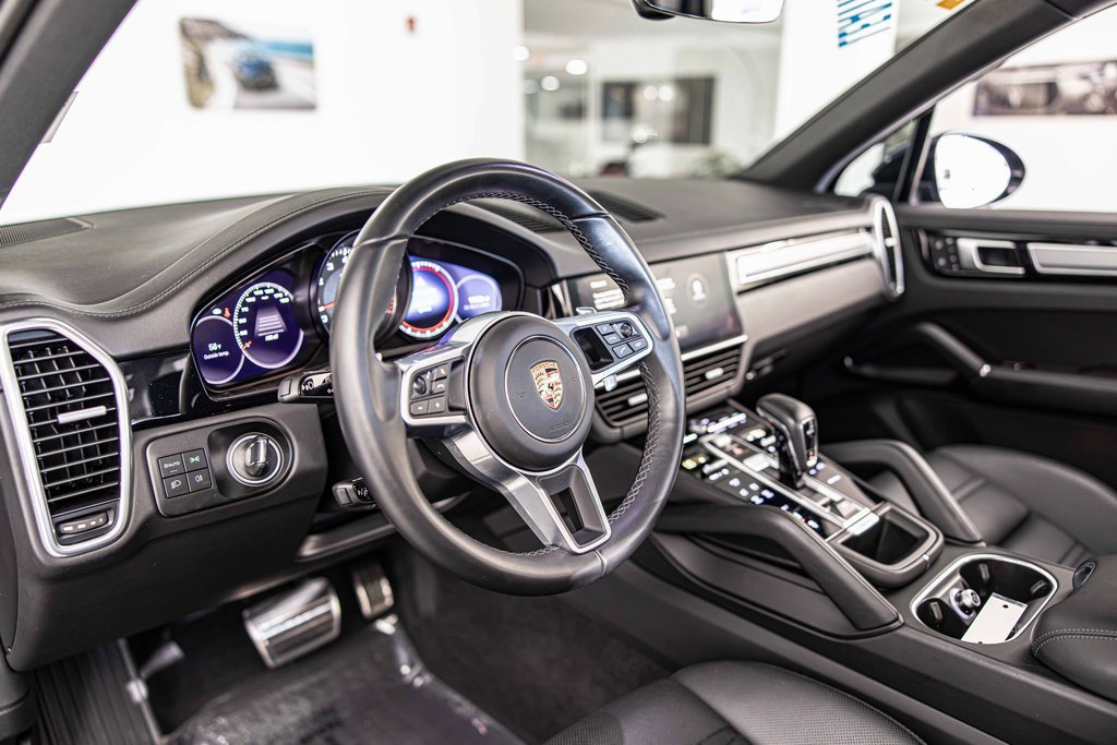 Used 2022 Porsche Cayenne S Platinum image 19