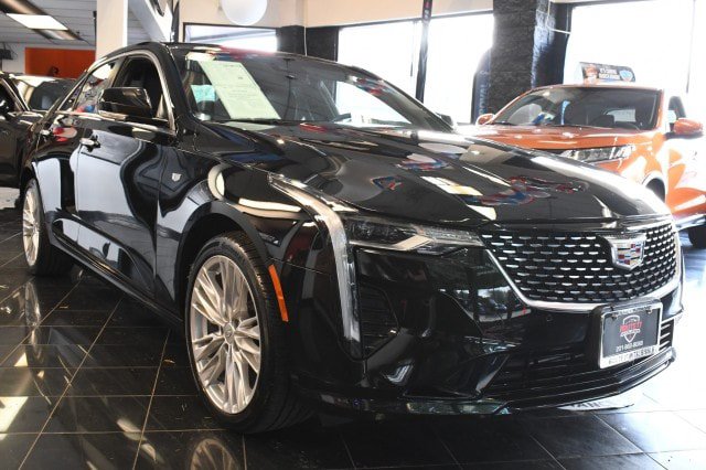 Used 2024 Cadillac CT4 Premium Luxury AWD/4WD image 3