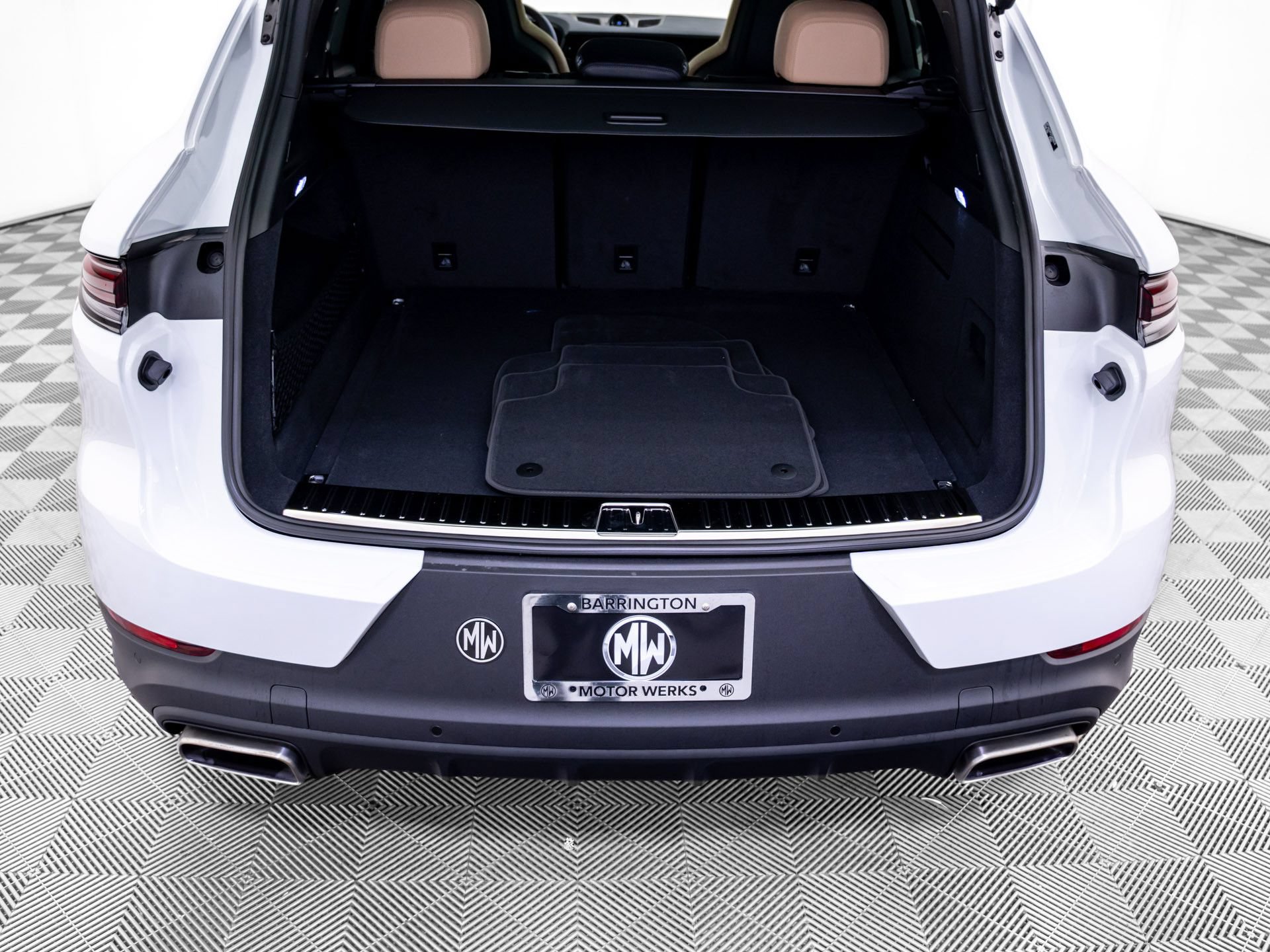 New 2026 Porsche Cayenne AWD/4WD image 32