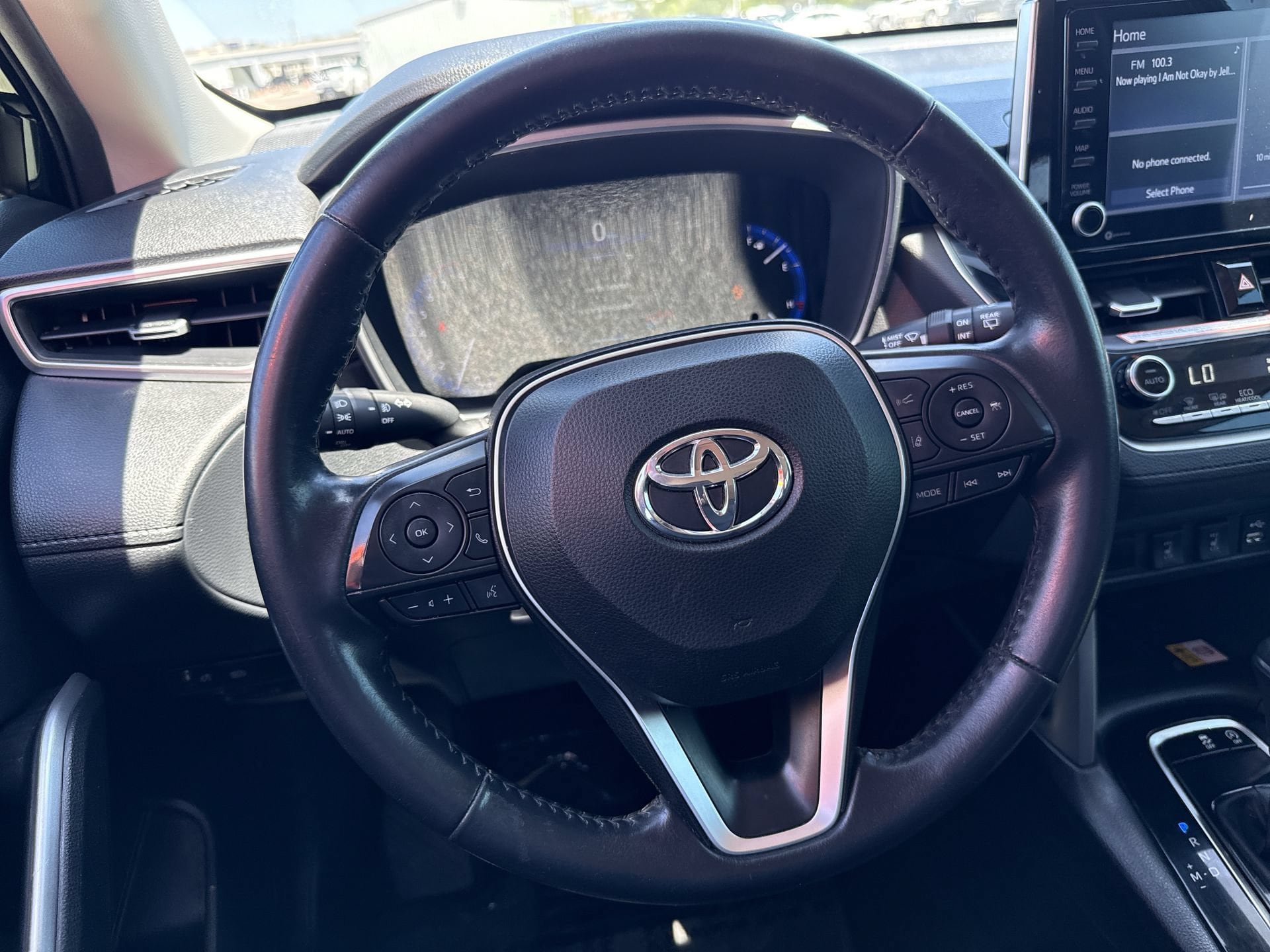 Certified 2022 Toyota Corolla Cross XLE w/ Convenience Package FWD image 11