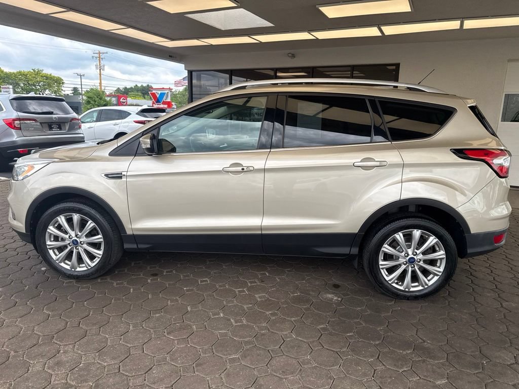 Used 2017 Ford Escape Titanium AWD/4WD image 10