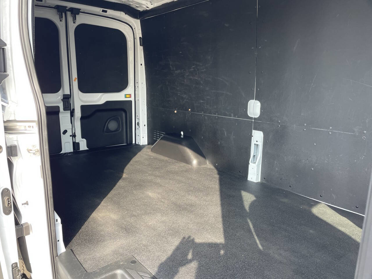Used 2024 Ford Transit 250 148 Medium Roof w/ Load Area Protection Package image 8
