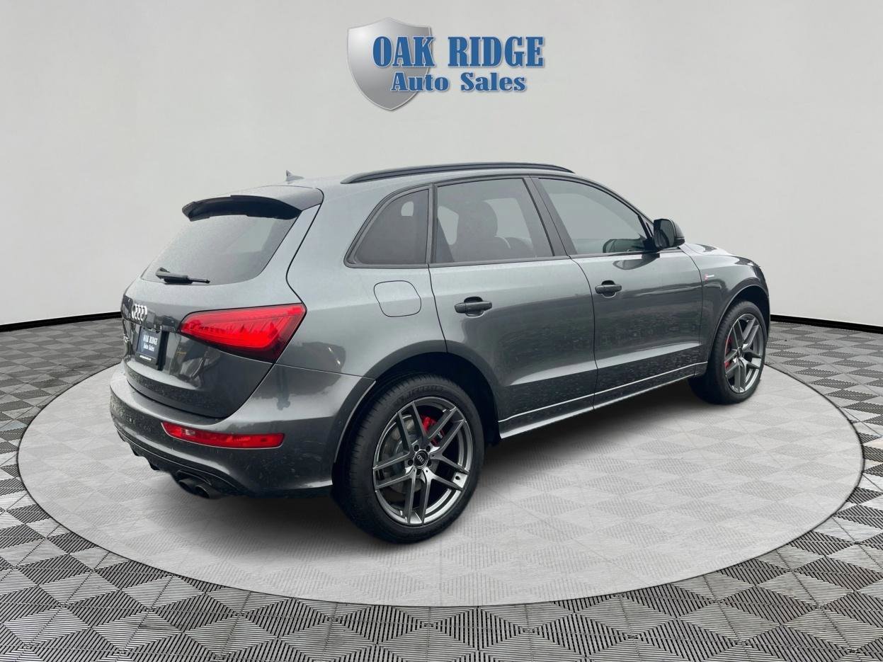Used 2017 Audi SQ5 Premium Plus w/ Technology Package AWD/4WD image 5