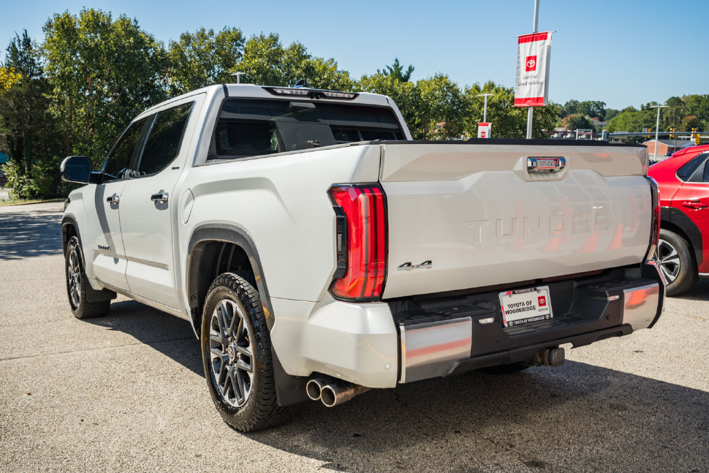 Used 2023 Toyota Tundra Limited AWD/4WD image 5