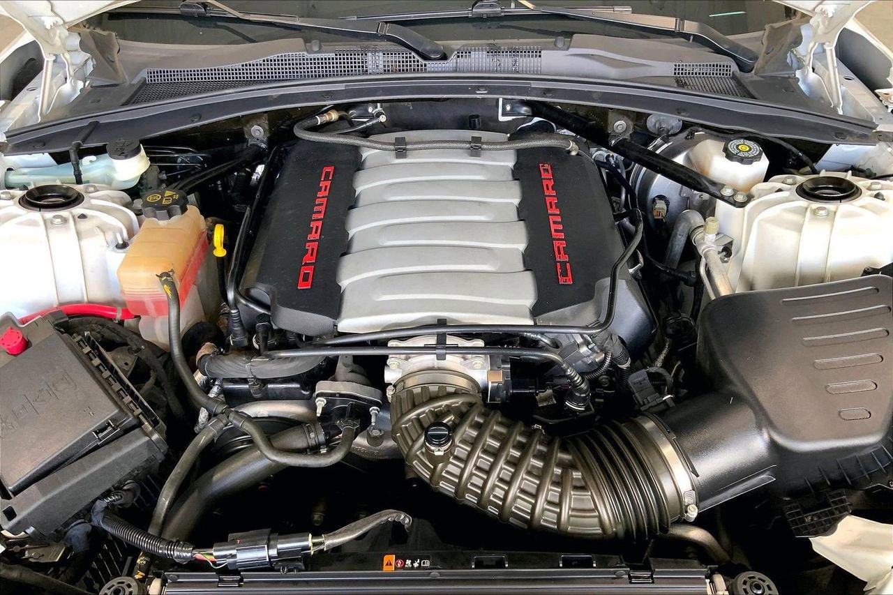 Used 2023 Chevrolet Camaro LT w/ RS Package image 9