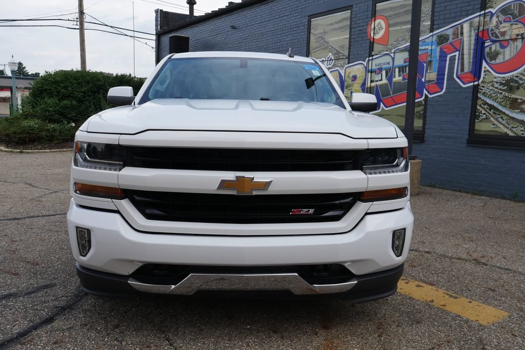Used 2019 Chevrolet Silverado 1500 LT w/ All Star Edition AWD/4WD image 2