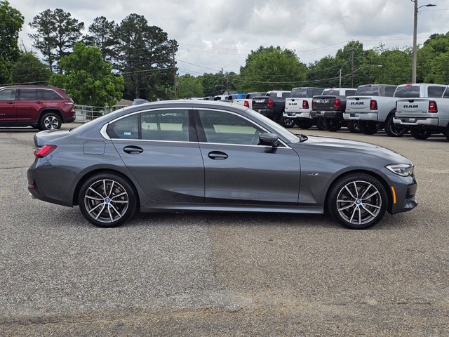 Used 2022 BMW 330e xDrive w/ Premium Package AWD/4WD image 7