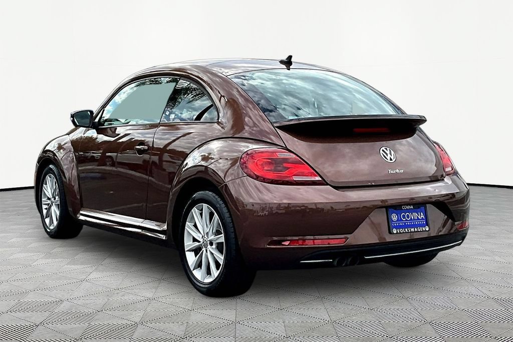 Used 2017 Volkswagen Beetle 1.8T SEL FWD image 4