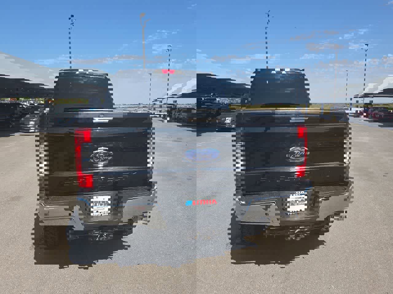 Used 2019 Ford F250 XLT w/ XLT Premium Package image 13