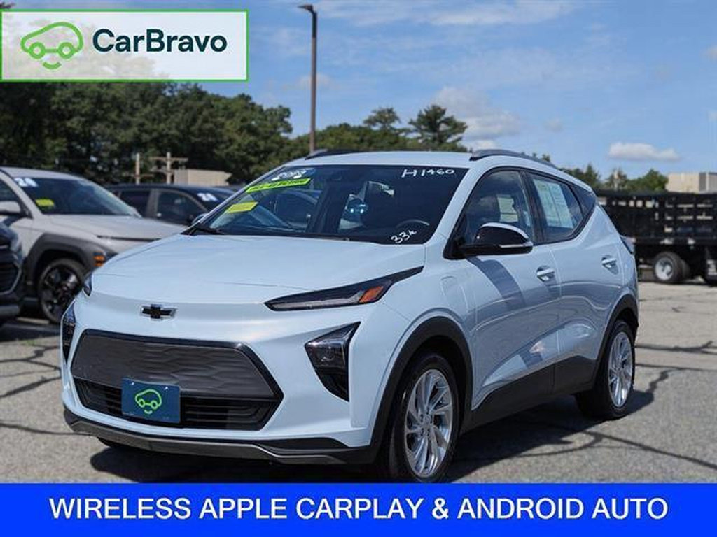 Certified 2023 Chevrolet Bolt EUV LT FWD image 2