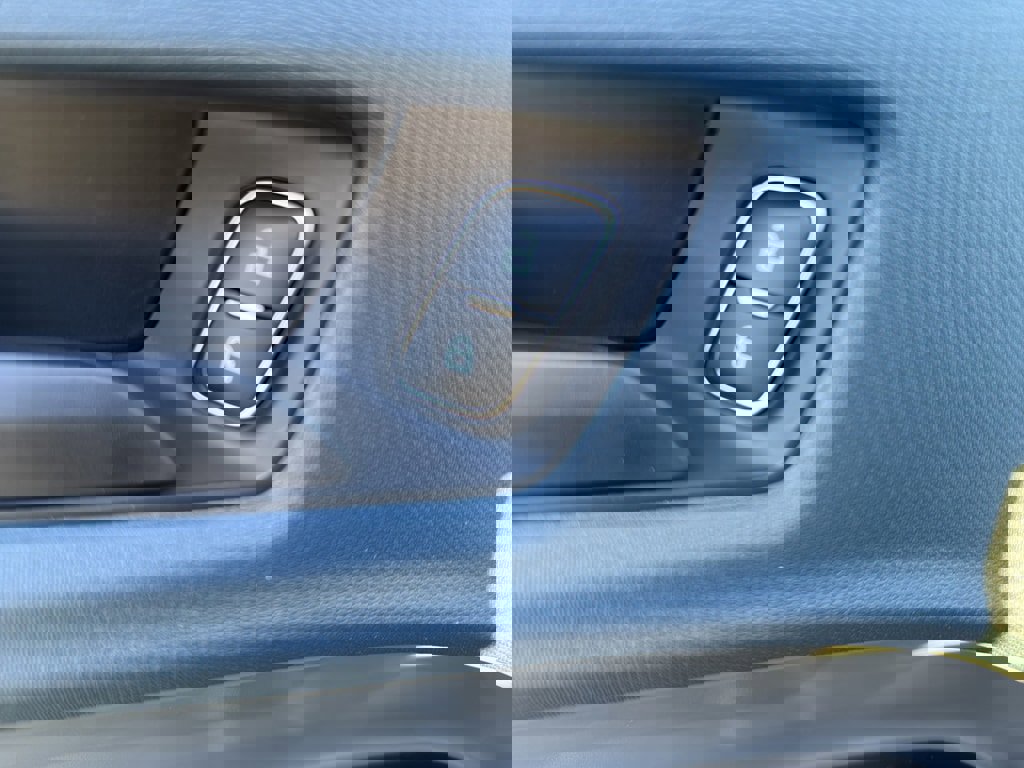 New 2025 Ford Maverick XL w/ Equipment Group 101A image 13