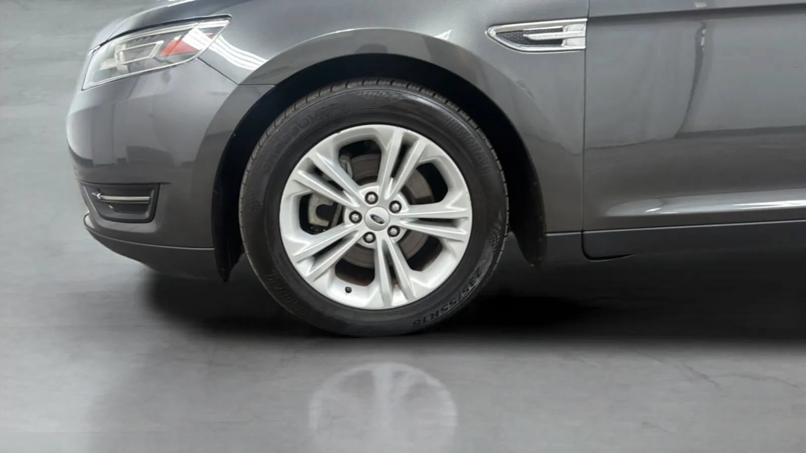 Used 2017 Ford Taurus SEL AWD/4WD image 26