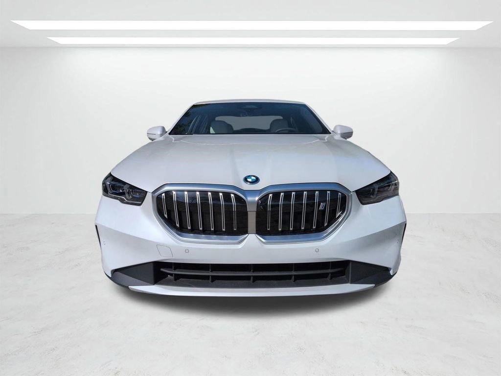 New 2026 BMW i5 eDrive40 image 9