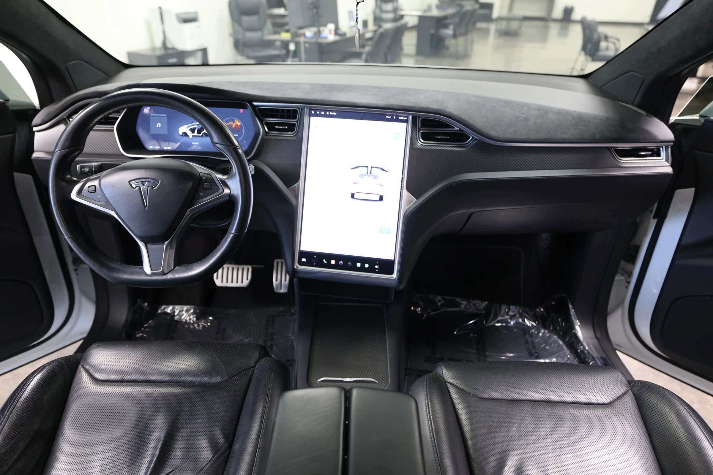 Used 2016 Tesla Model X Performance image 22