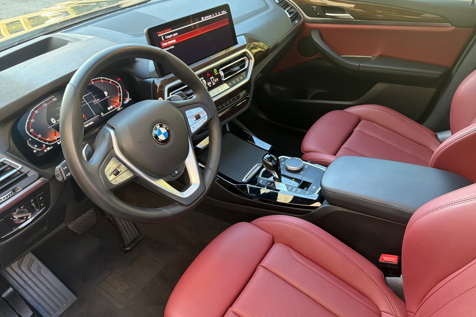 Used 2024 BMW X3 sDrive30i w/ Premium Package RWD image 9