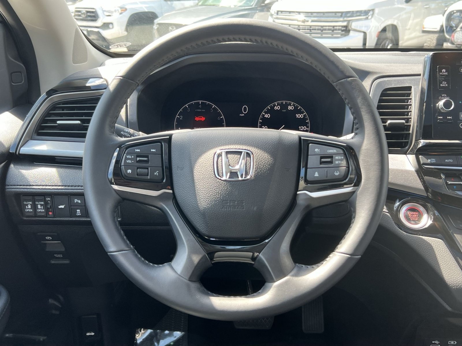 Used 2025 Honda Odyssey Touring image 16